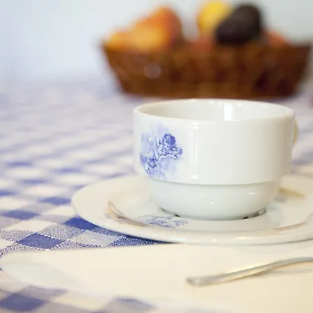 Angelo Blu Country house Urbania