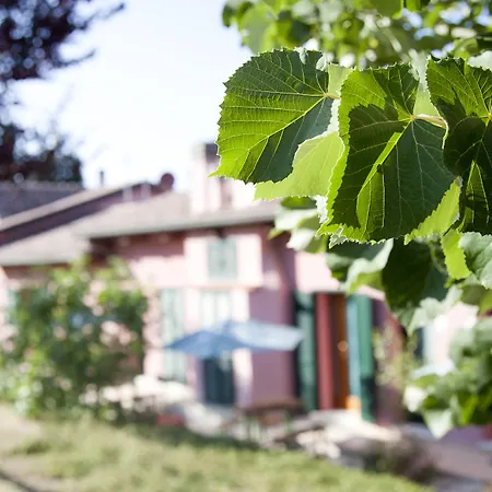 Angelo Blu Country house Urbania